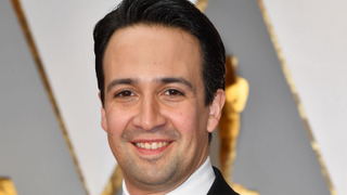 Lin-Manuel Miranda got a musical message from <i>Hamilton </i>on the Oscars red carpet